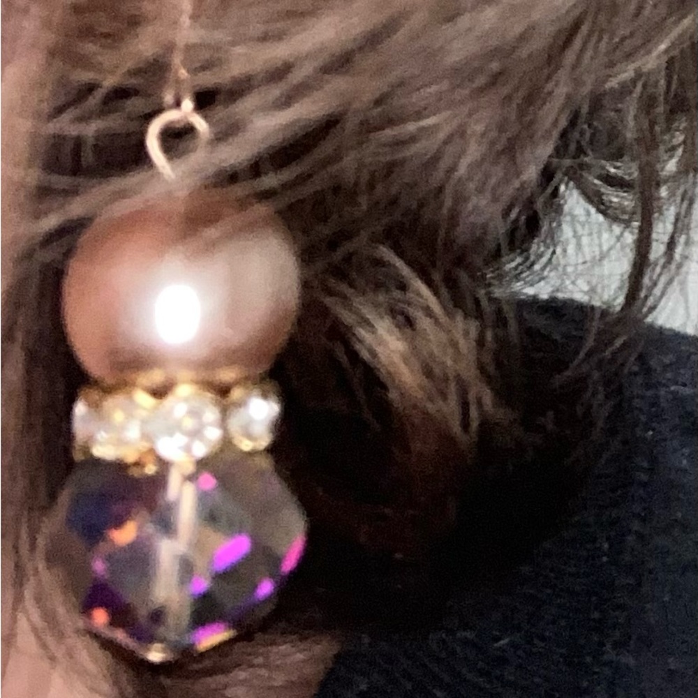 Multiple colored post earrings - Picture 2 of 4